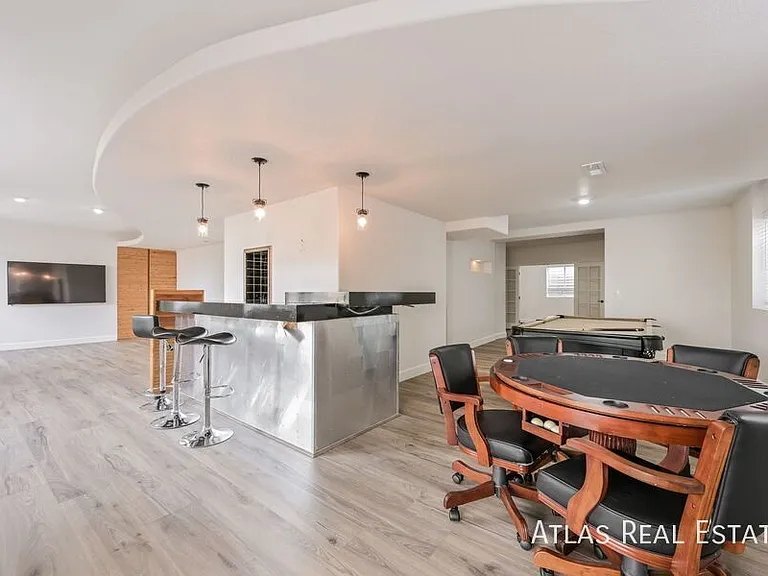 2547 S Fundy Cir — Photo 4