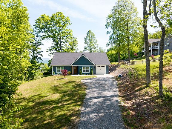 5th image of 91 Dewey Ridge Ln