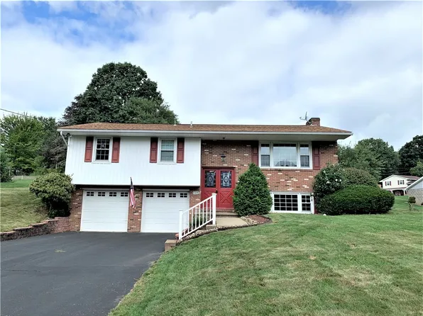 135 Patricia Dr, Beaver Falls, PA 15010