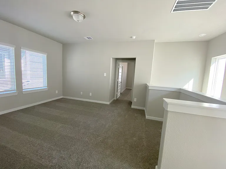 4112 Glowing Hearth Dr — Photo 12