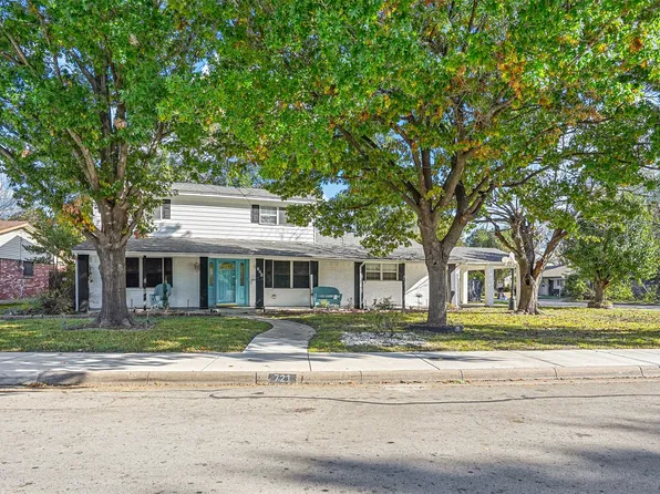 721 Thompson Dr, Saginaw, TX 76179