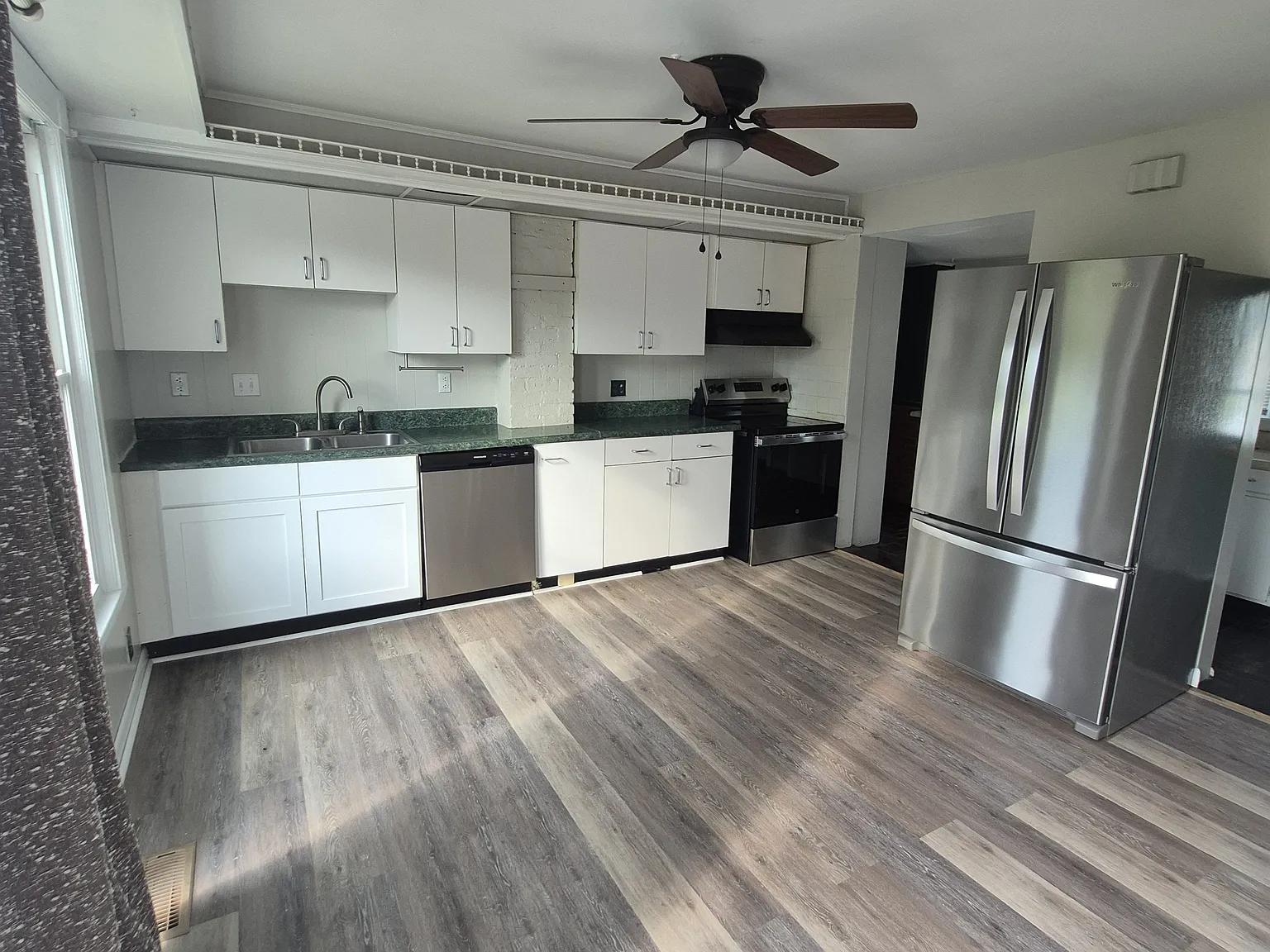 2 bed, 1.5 bath, 1500 sqft, $1,495 — Photo 4
