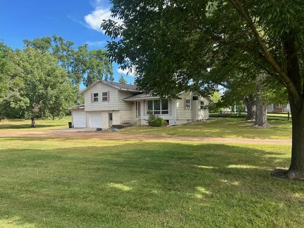 108 Division St, Brownton, MN 55312