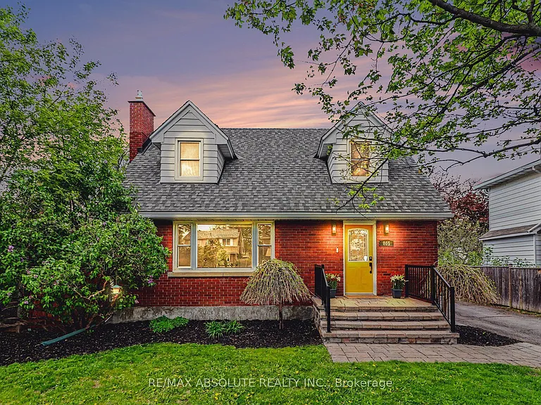 805 Smyth Rd — Photo 1