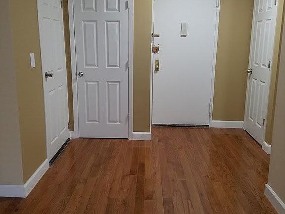 5th image of 1666 Bell Blvd #2