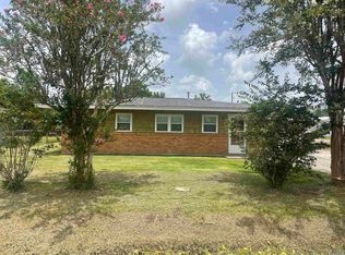 302 Fieldcrest Dr, Thibodaux, LA 70301