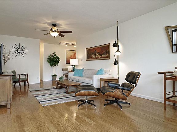 5th image of 4466 W Pine Blvd APT 5C