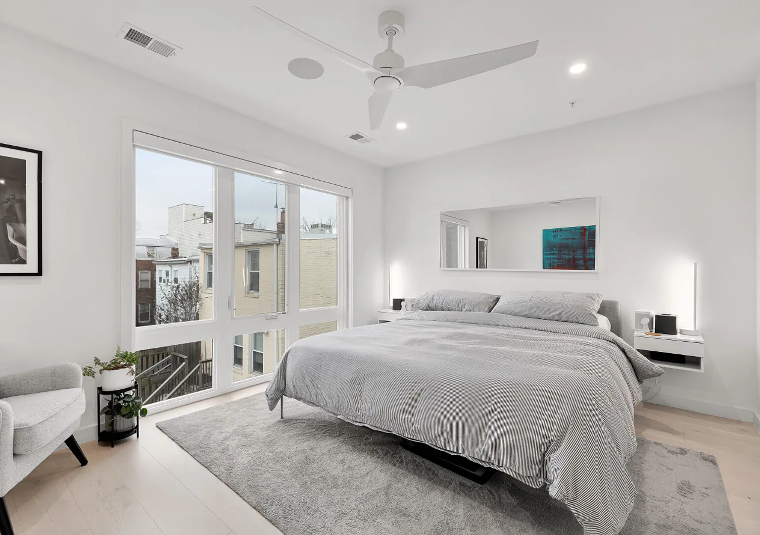 Beautiful Bloomingdale Townhouse | Outdoor Rooftop — Photo 3
