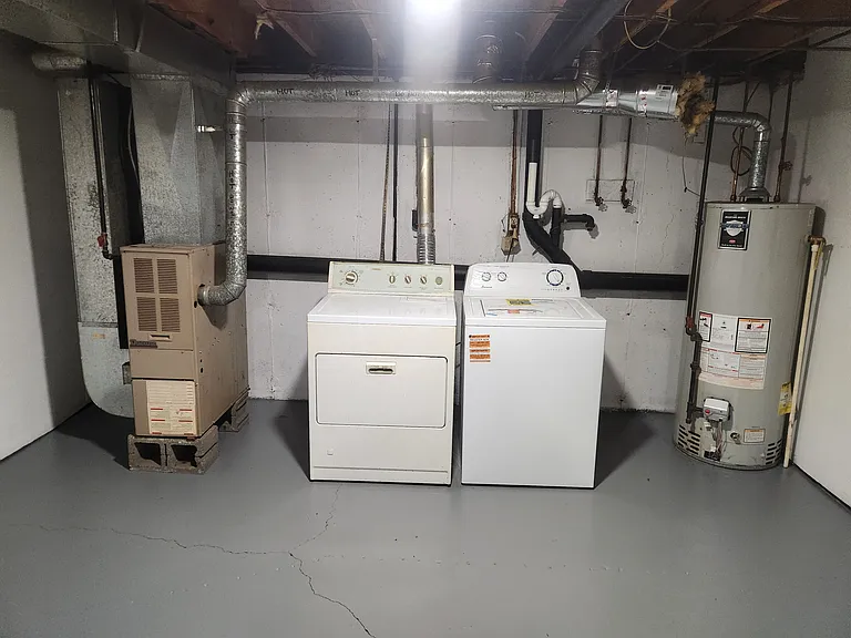 56 Frances St #4 — Photo 3