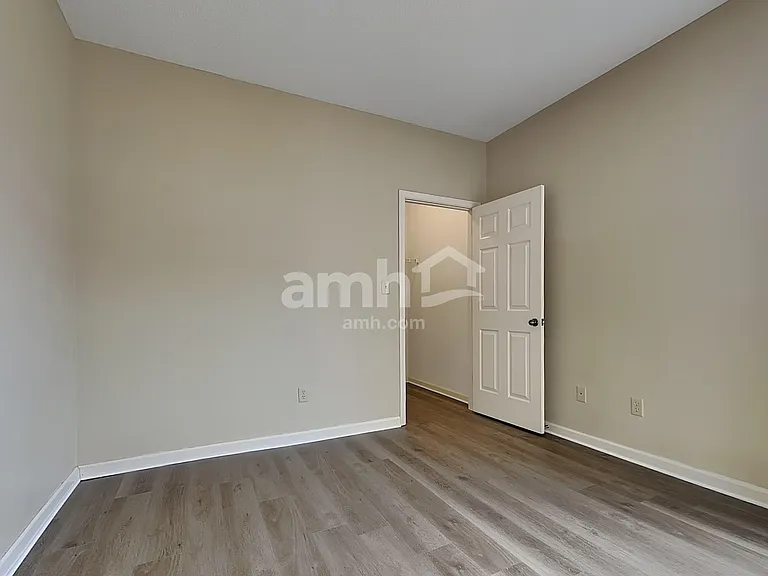 5106 Guffin Rd — Photo 20