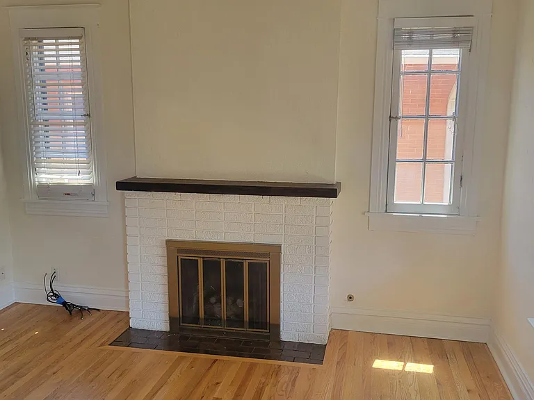 1060 S Emerson St — Photo 4