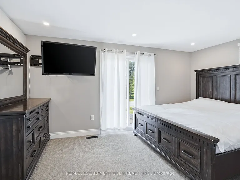 11404 Lakeshore Rd #UPPER — Photo 16