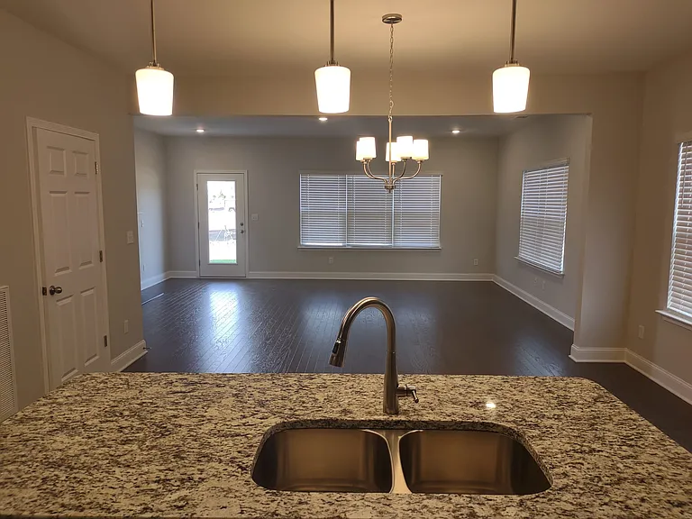 1137 Crisp Spring Dr — Photo 8
