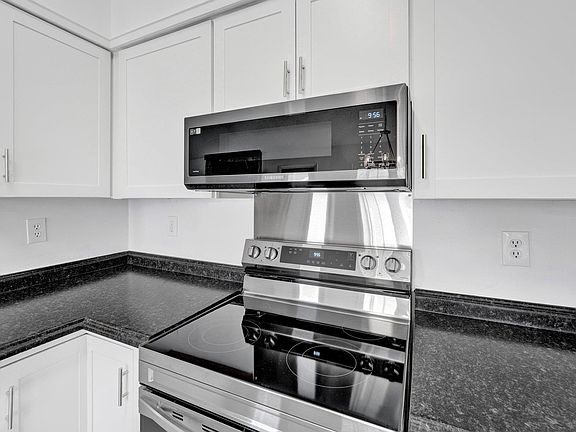 5th image of 7093 Brady Hill Dr
