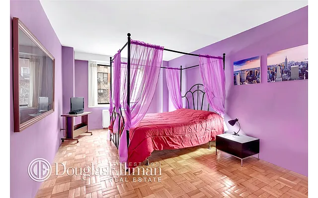 Sold by Douglas Elliman | media 12