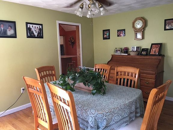 5th image of 14 Billerica Ave