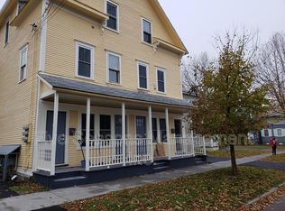 19 1/2 Drew St, Burlington, VT 05401