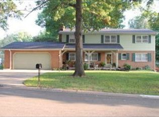 3110 Beltview Dr, Saint Joseph, MO 64506