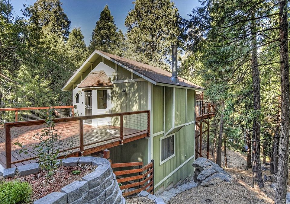 1st image of 23868 Wildwood Ln