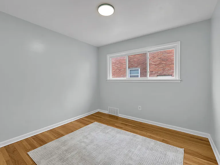 3837 Katherine St — Photo 16