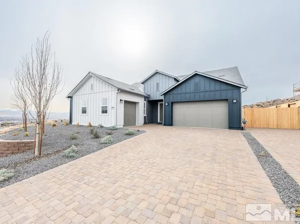2096 Kinglet Dr #5, Sparks, NV 89441