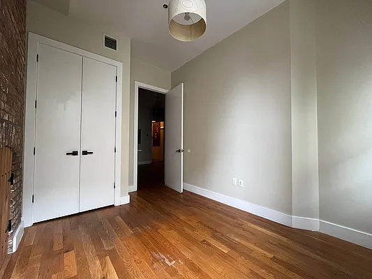 Rented by Yup Realty LLC | media 13