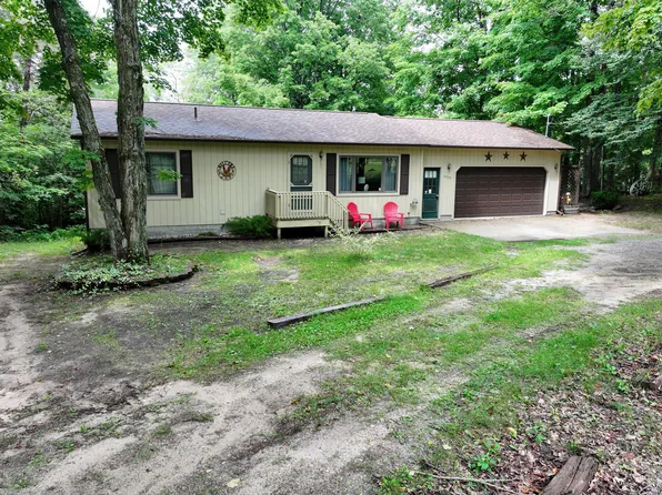 8059 Roberts Rd, Frederic, MI 49733