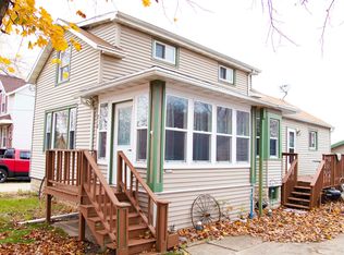 718 W 4th Ave, Oshkosh, WI 54902