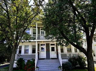 17 Bowers Ln APT C, Chatham, NJ 07928