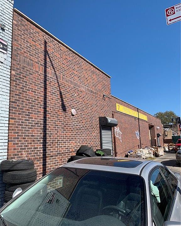 2nd image of 1549 63rd St