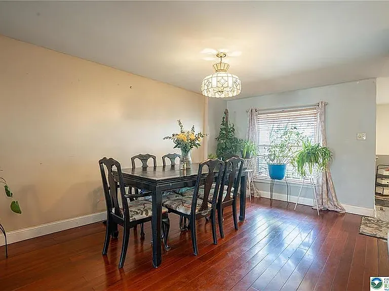 1703 Saratoga Ct — Photo 7