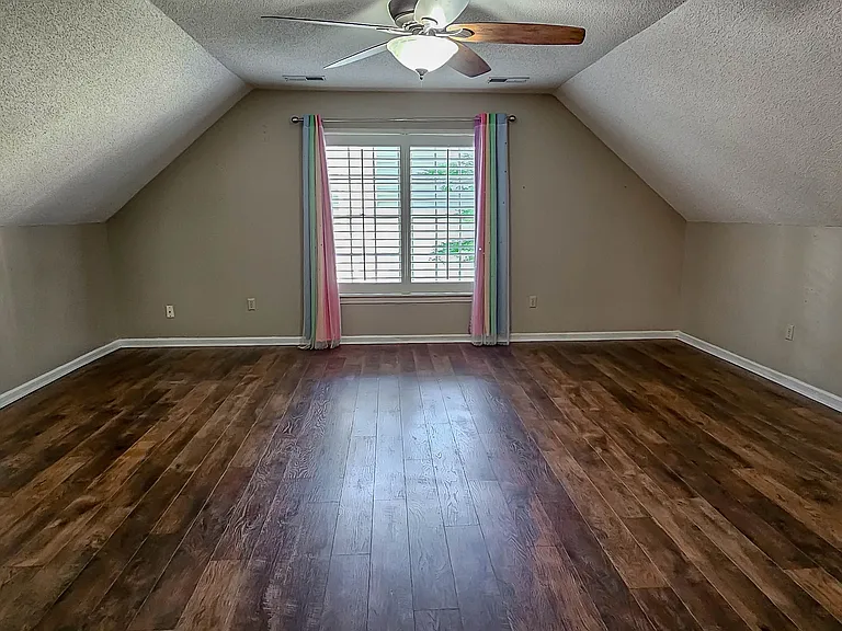 775 Royal Forest Dr — Photo 10
