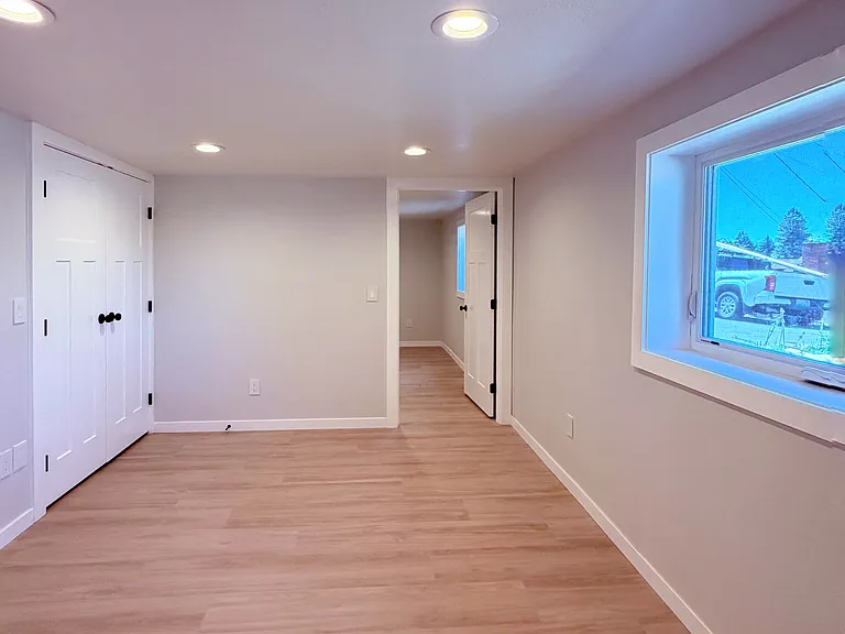 3001 E Union St — Photo 4