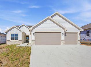 2610 Ponte Pl, Adel, IA 50003