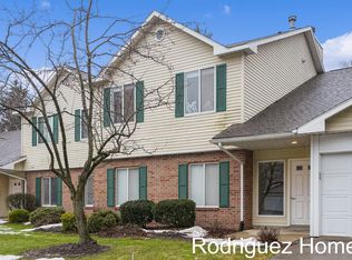 3168 Windcrest Dr NE, Grand Rapids, MI 49525