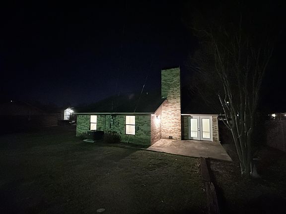 3rd image of 412 Candlewood St