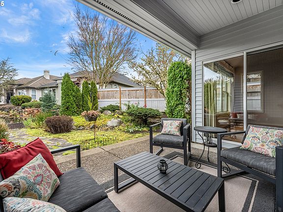 4th image of 16121 NW Canterwood Way