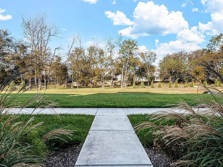 Rebecca Johns Dr — Photo 2