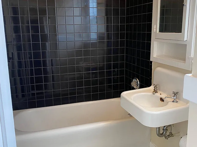545 Frederick St #6 — Photo 9