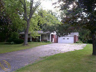 1st image of 7585 Old Pond Dr