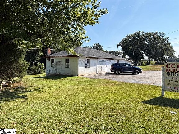 3rd image of 1905 Powdersville Rd #1909
