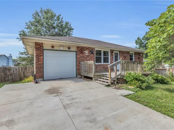 205 Brent Rd, Belton, MO 64012