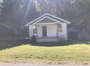 220 Center Dr, Caseyville, IL