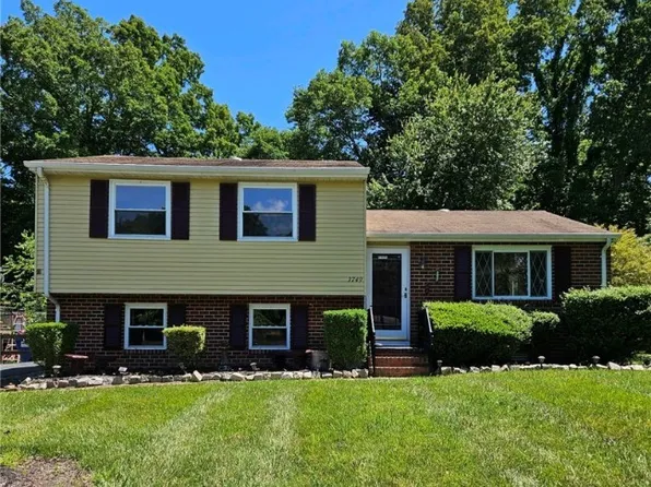 3749 Harvette Dr, North Chesterfield, VA 23237