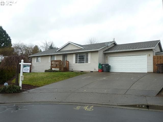 1st image of 381 NW Jason Ct