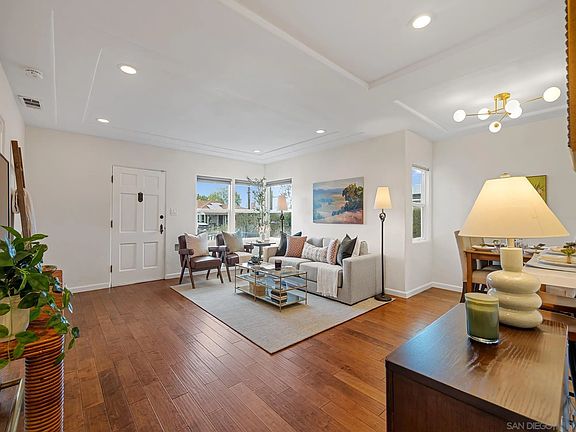 5th image of 4747 Lenore Dr
