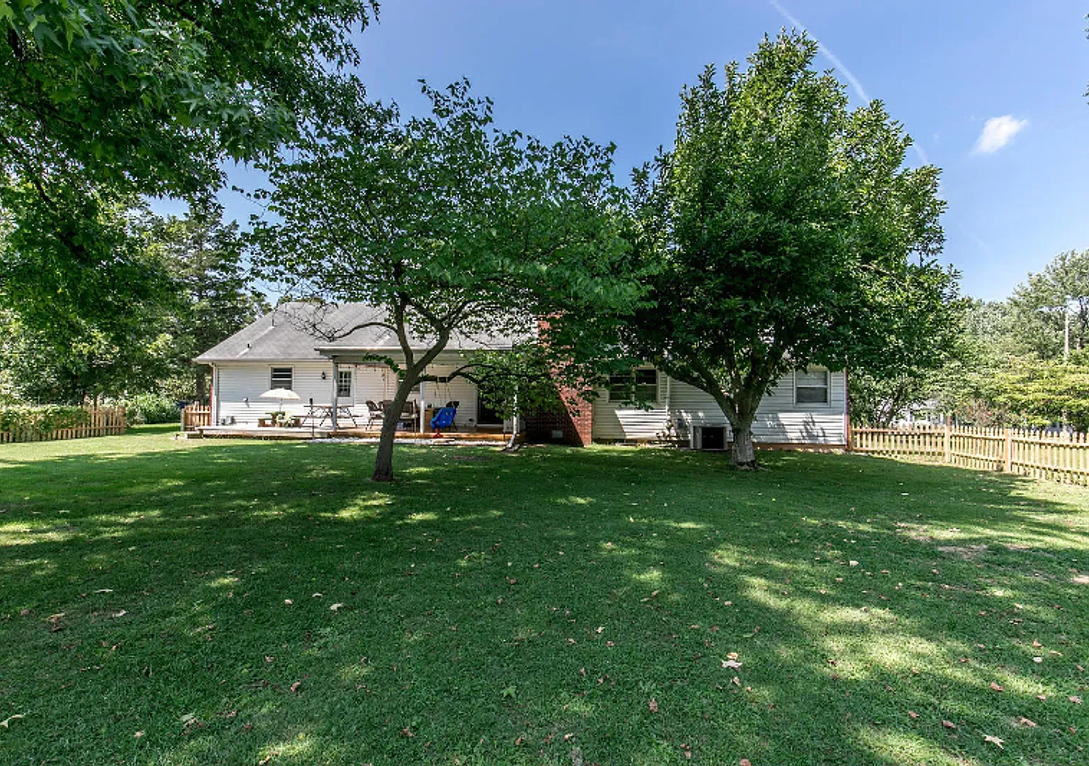 4 Bed 2.5 Bath For Rent - Springfield, MO — Photo 3