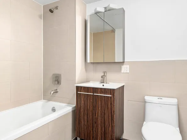 186 Putman Avenue image 7 of 8