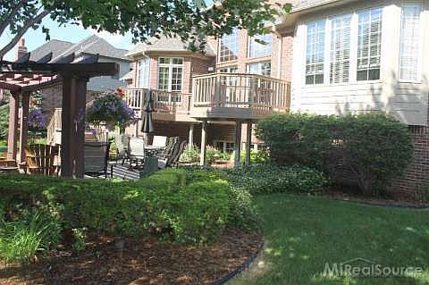 4th image of 53281 Pondview Dr