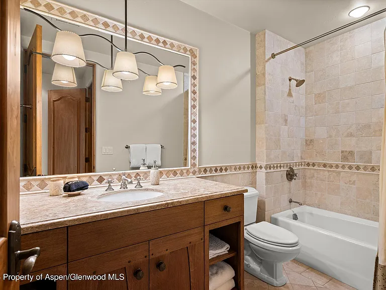 691 Pfister Dr — Photo 55